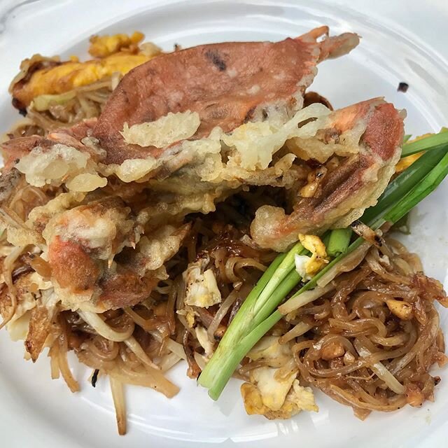 Many thanks to Pom of @thaitastemaine and @orchidthai__restaurant for making my soft shell crab dreams come true. It started with a comment I made on a post of hers and ended with a special dinner of two tempura fried crabs, and noodles stir-fried wi