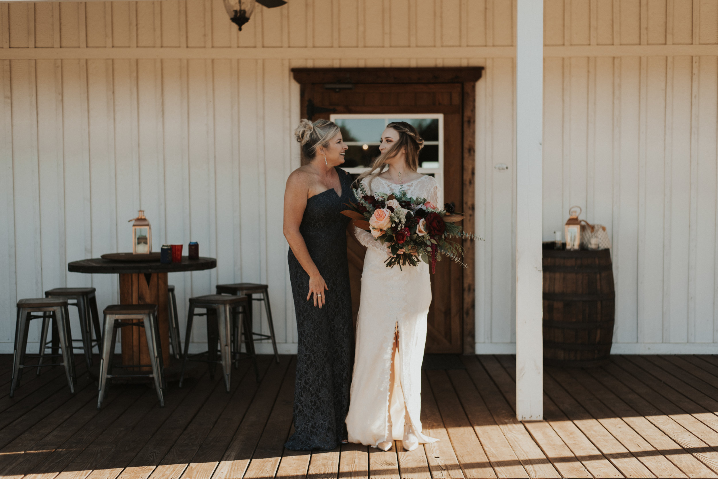 DrippingSpringsWeddingPhotographerSarahEPhotography-119.jpg