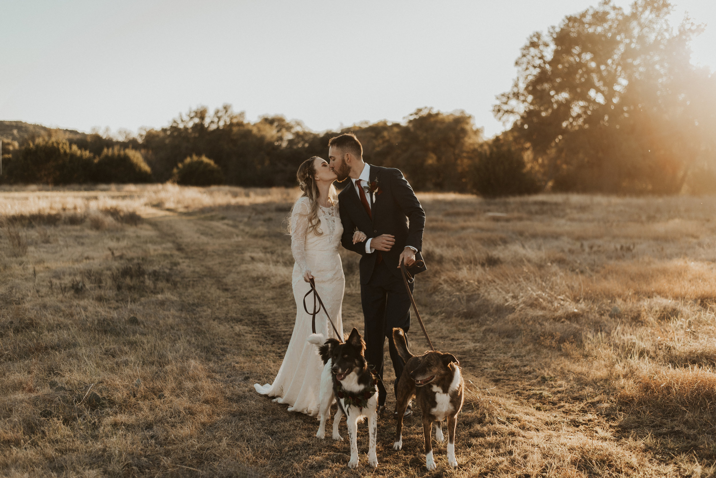 DrippingSpringsWeddingPhotographerSarahEPhotography-141.jpg