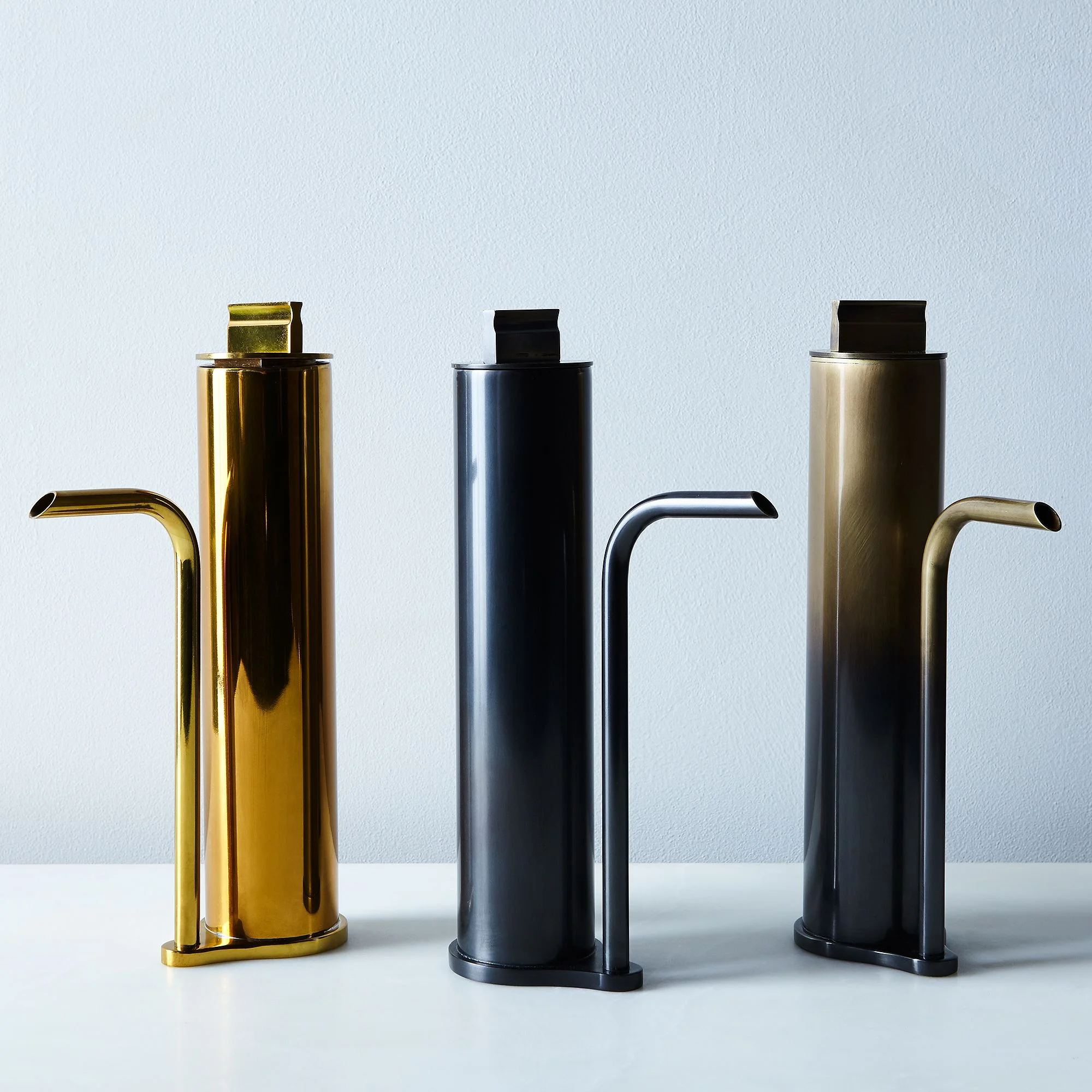 a04fbe5f-135e-4e73-be1b-ff68970a6e6c--2016-1209_gentner_oil-decanter_family_silo_rocky-luten_039.jpg