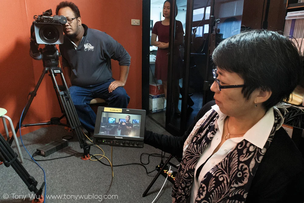 Behind the scenes, before starting the interview