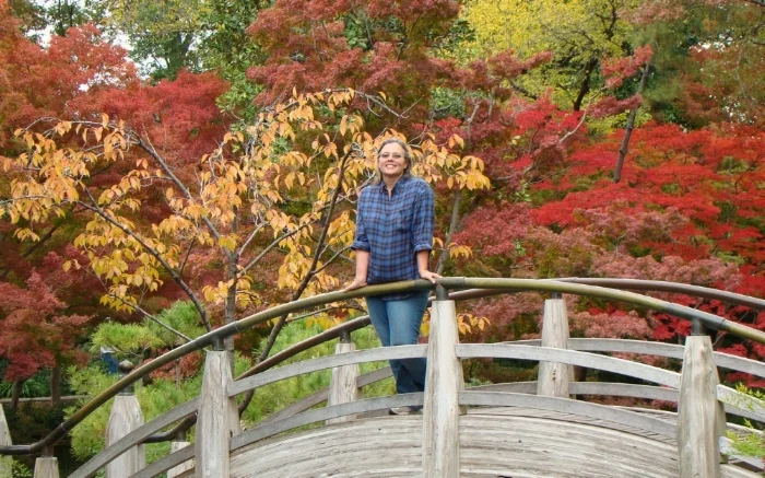 ARTIST IN THE GARDEN.jpg