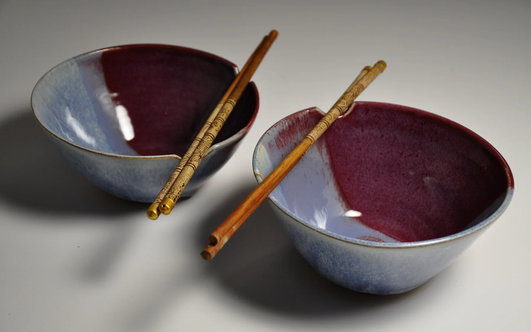red and blue rice bowl set