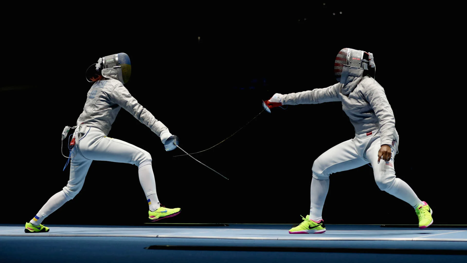 ibtihaj-muhammad-right-vs-olena-kravatska-of-ukraine_z5a2jxf8indv1kalefxhf9m4q.jpg