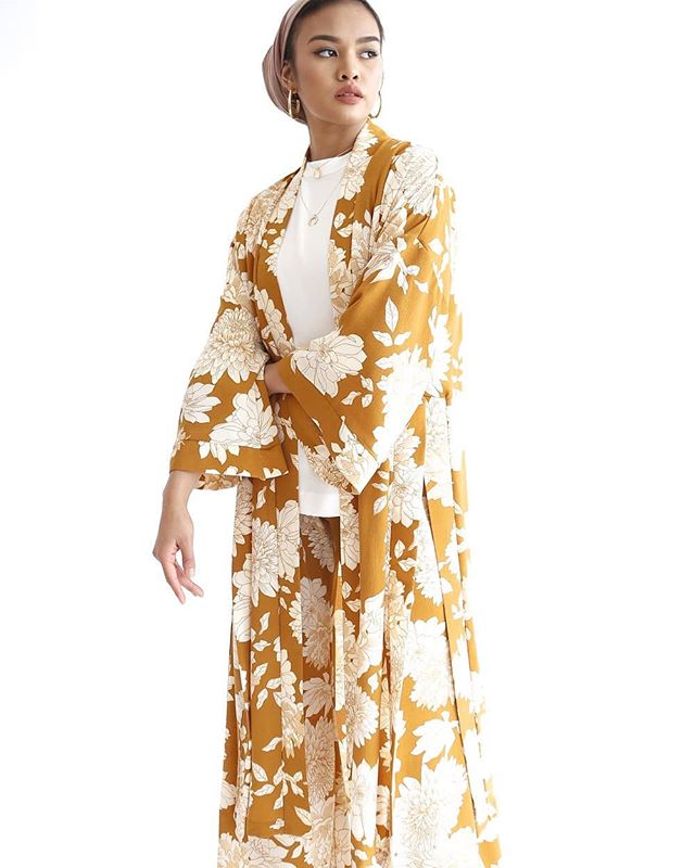 🚨RESTOCKED🚨 Marigold Kimono Pant Set is now available! Hurry, this customer favorite will go fast. Don't forget to use code FESTIVAL at checkout to save 20% plus free shipping on all orders $75+. #louellalove