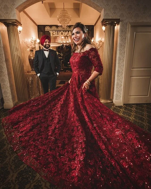 Fact#19 - The sun is so loud, if space was filled with air instead of being a vacuum, we'd be hearing screeching sun noises at 125 decibel at all times. 🌞☀️🔊
.
.
.
#reelbride #engagementphotography #punjabibride #southasianbridemagazine #weddingpho