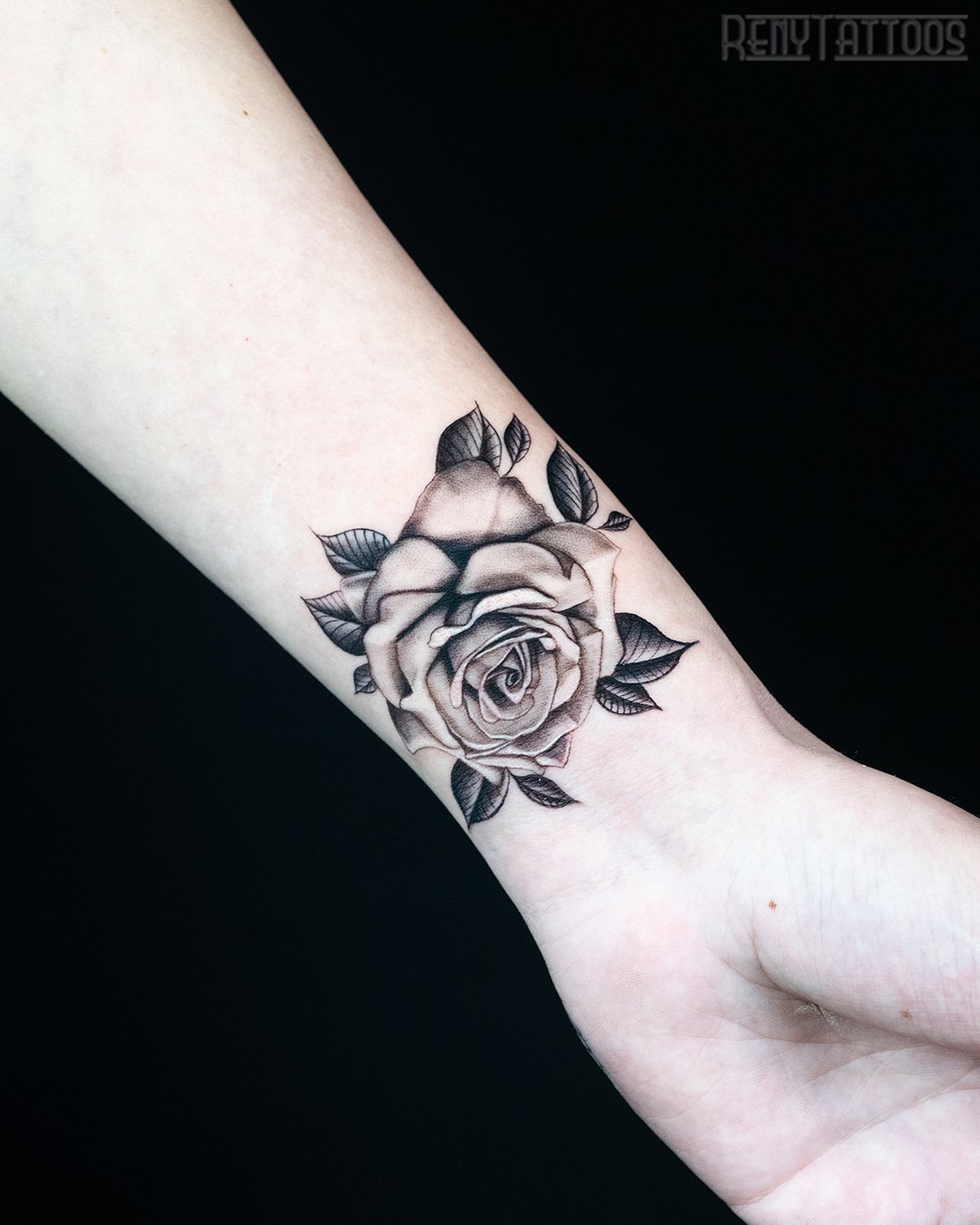 Discover more than 76 black floral tattoo