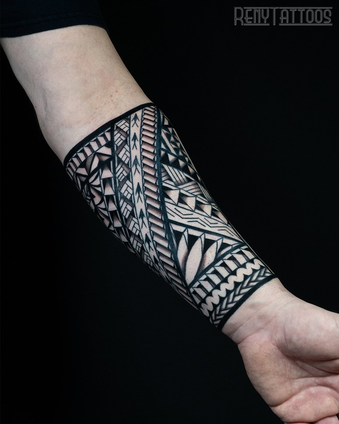 RenyTattoos-Tribal-lowerhalfsleeve-shaded-1.jpg