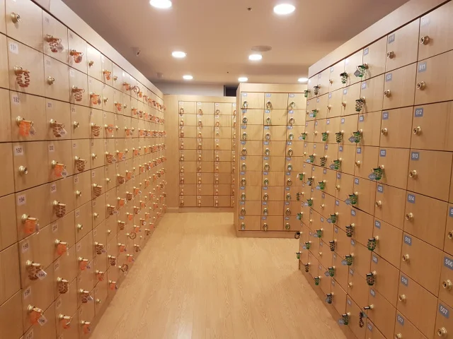 Shoe lockers. Image credit: Green Walled Tower