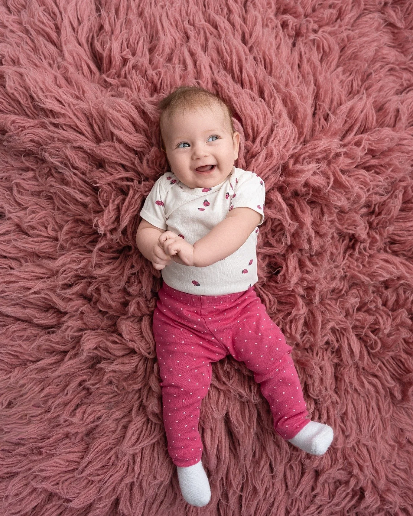 This sweet girl is three months old and already full of the happiest little smiles. I could photograph her all day. 💗✨
#MilestoneSession #MetroEastPhotographer #EdwardsvilleIL