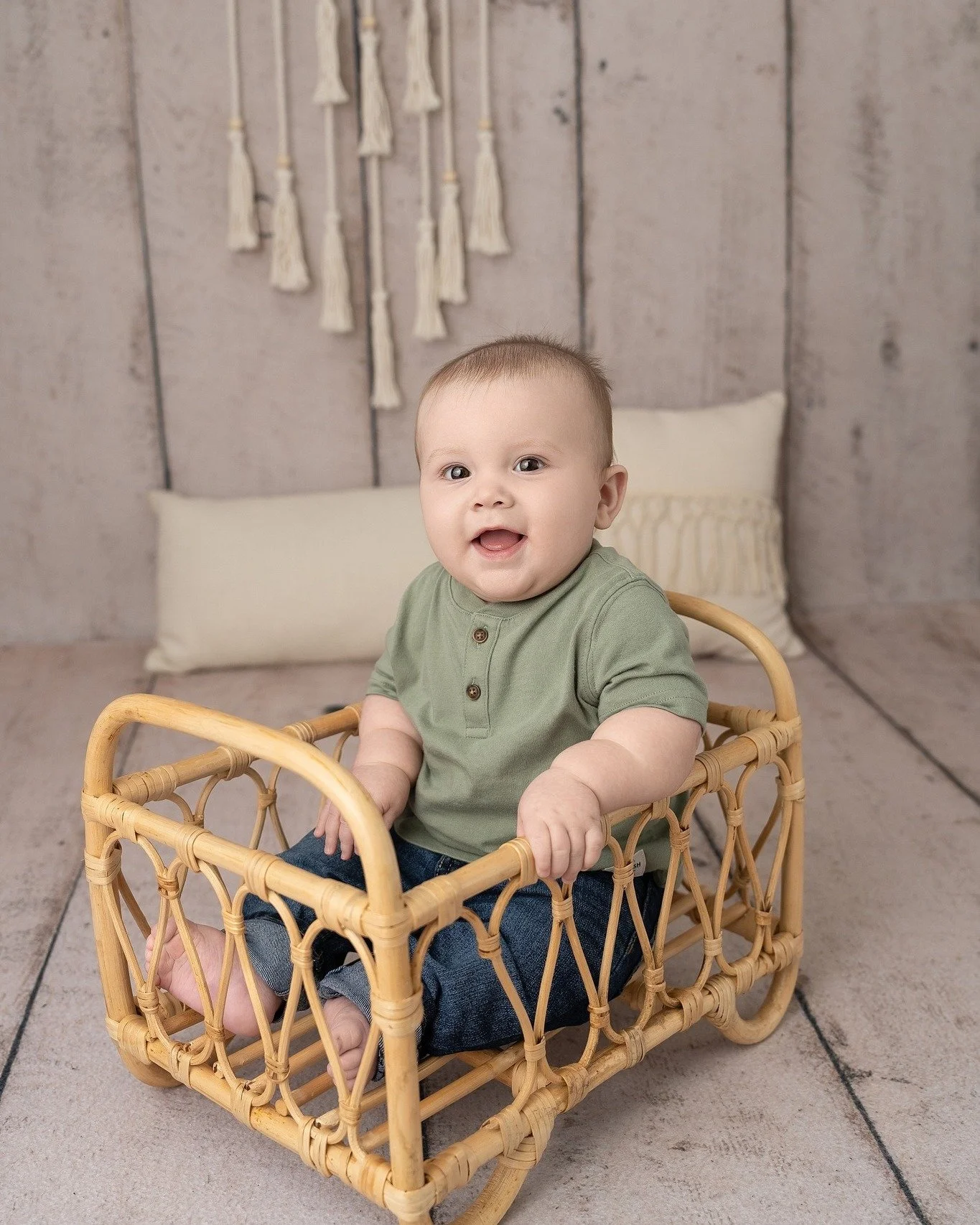 Book a Newborn Session and receive a FREE Milestone Session OR FREE Maternity Mini Session!

Because these tiny smiles don&rsquo;t stay tiny for long 🤍

📍 Glen Carbon, IL
www.connerjamesphotography.com

#TopRatedPhotographer
#BestBabyPhotographer
#