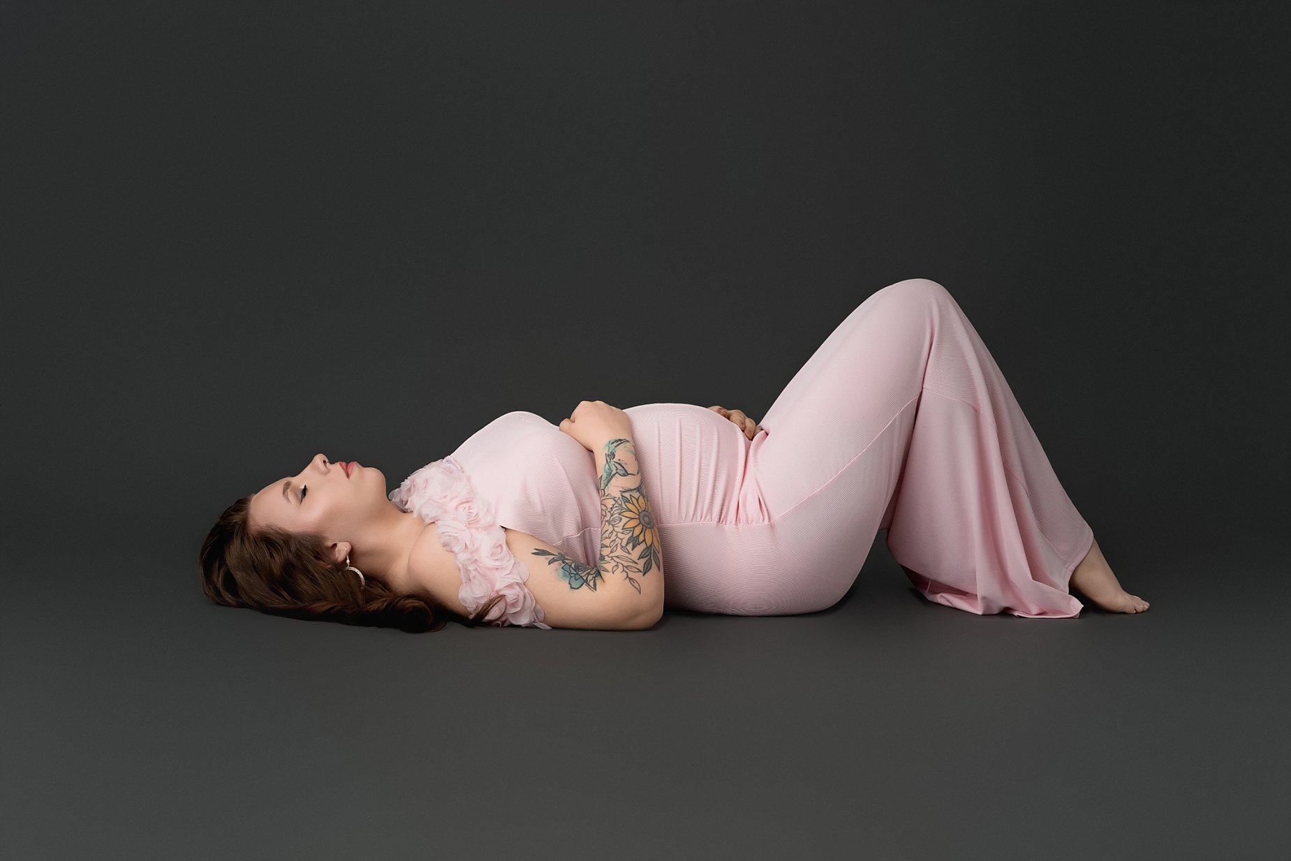 ✨ The beauty of motherhood begins before baby ever arrives ✨

There is something so powerful about this season &mdash; the waiting, the growing, the quiet connection only a mother understands.

Every maternity session in my Glen Carbon studio is desi