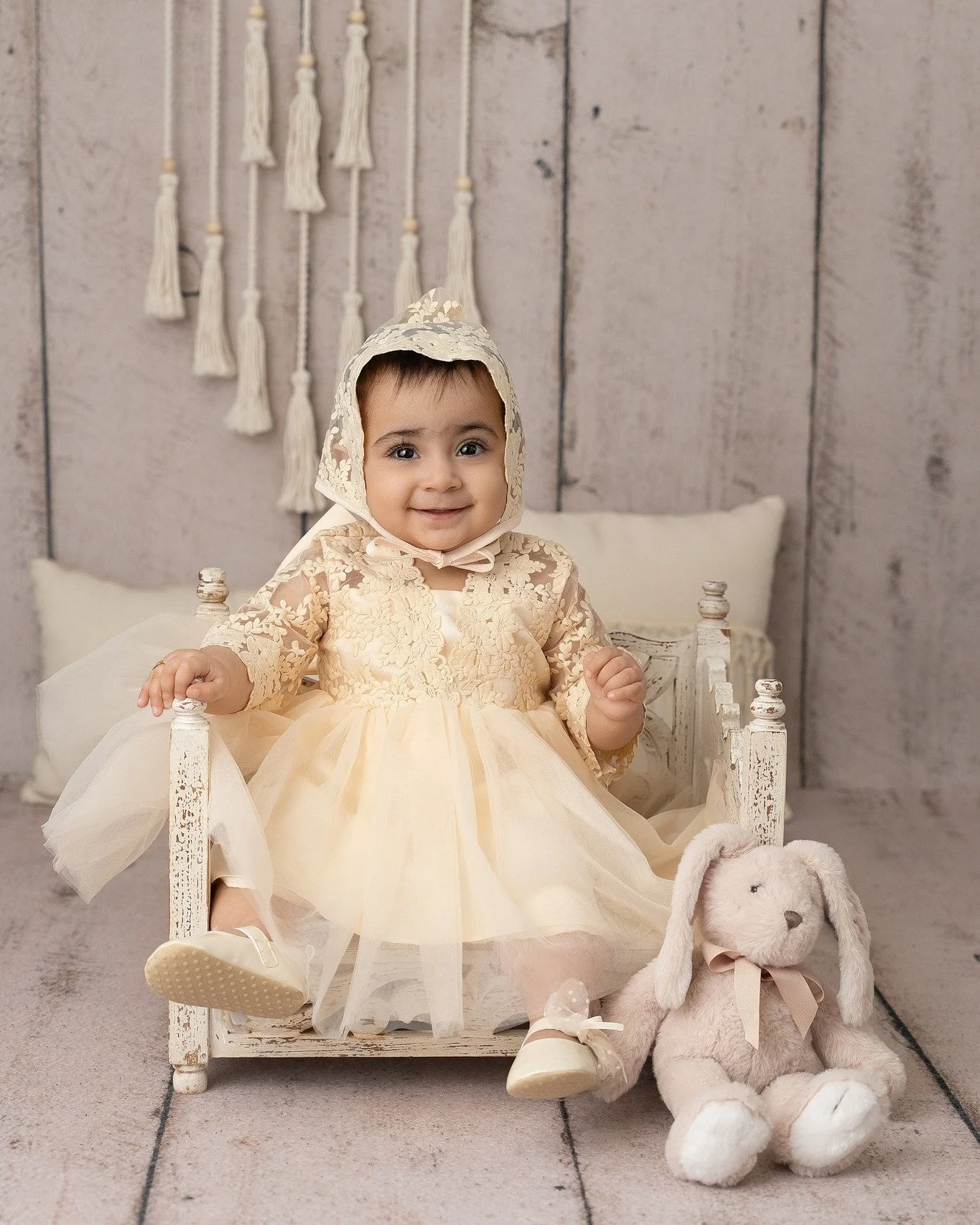 It&rsquo;s almost that time&hellip; ☀️🌿

Outside family Spring &amp; Summer sessions are coming, and I am SO ready for those long evenings filled with golden sunset light.

The barefoot grass.
The giggles.
The real smiles.
The way your babies lean i