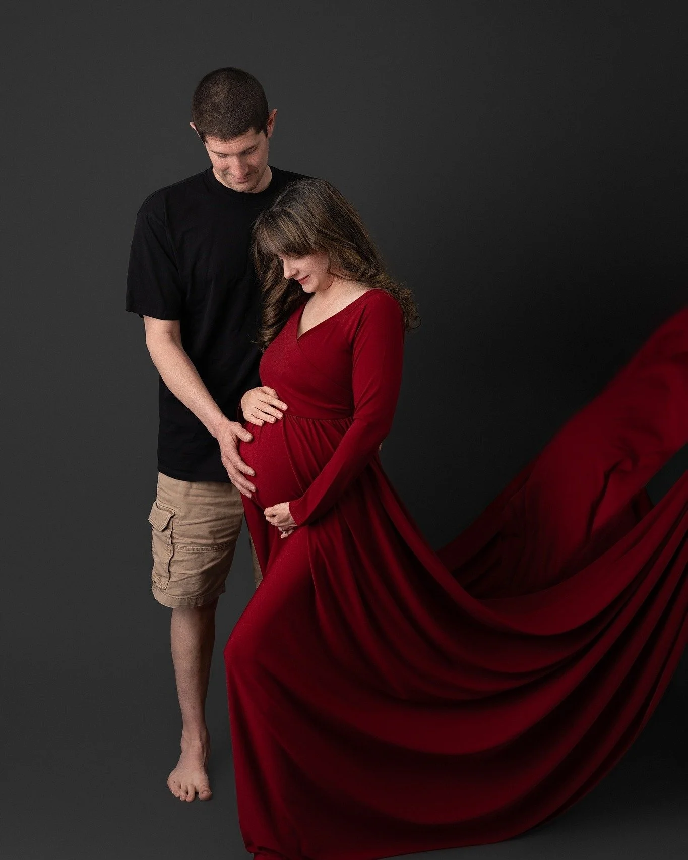 It starts here&hellip; 🤍

The quiet moments, the anticipation, the love already growing before you even meet them.

#MaternityPhotography #CouplesMaternity #GlenCarbonPhotographer #EdwardsvillePhotographer #PregnancyPhotos