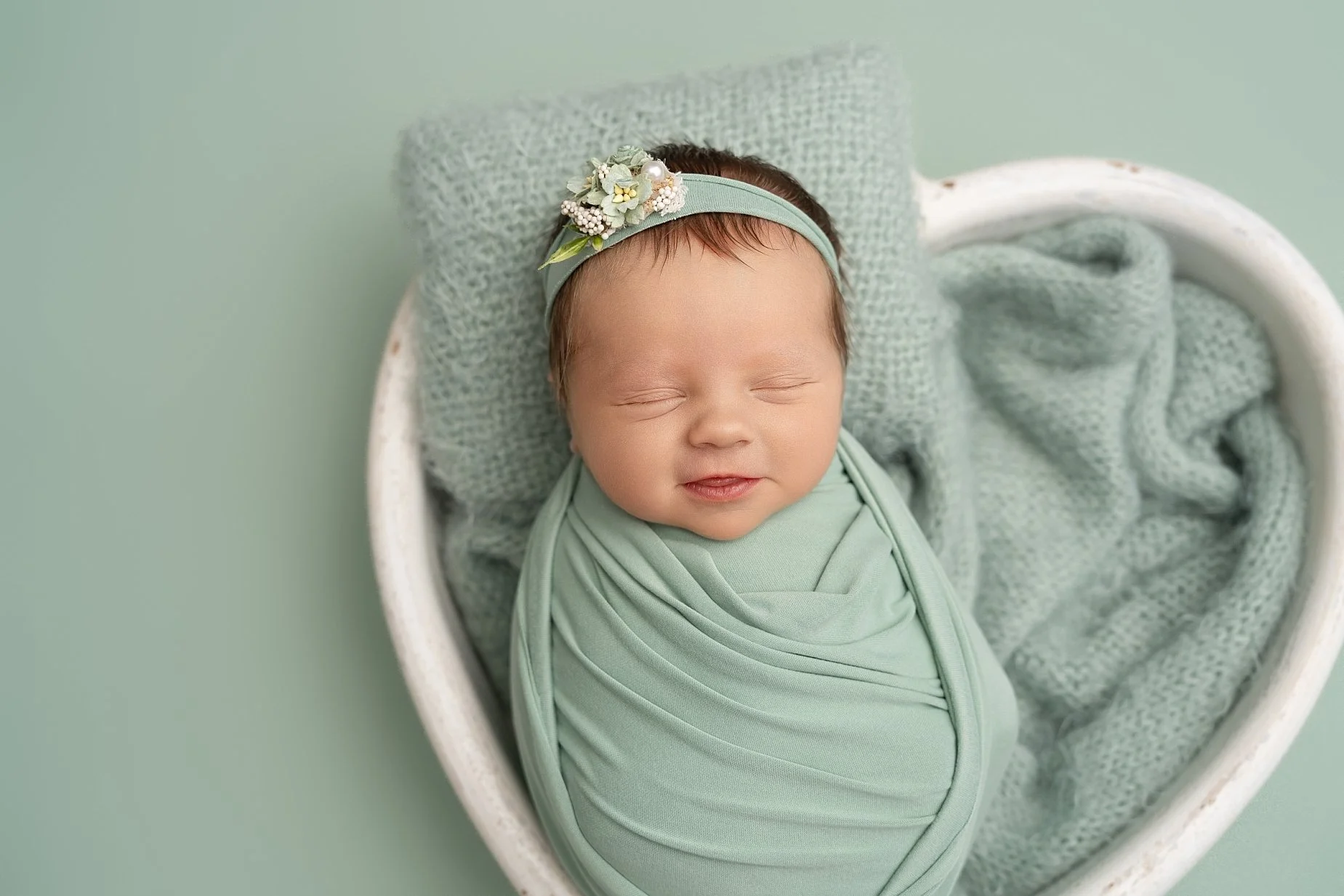 The tiniest little smiles&hellip; 🤍

The ones you wait for, the ones that melt your heart, the ones you wish you could freeze in time forever.

#NewbornPhotography #NewbornSession #GlenCarbonPhotographer #EdwardsvillePhotographer #BabyPhotography