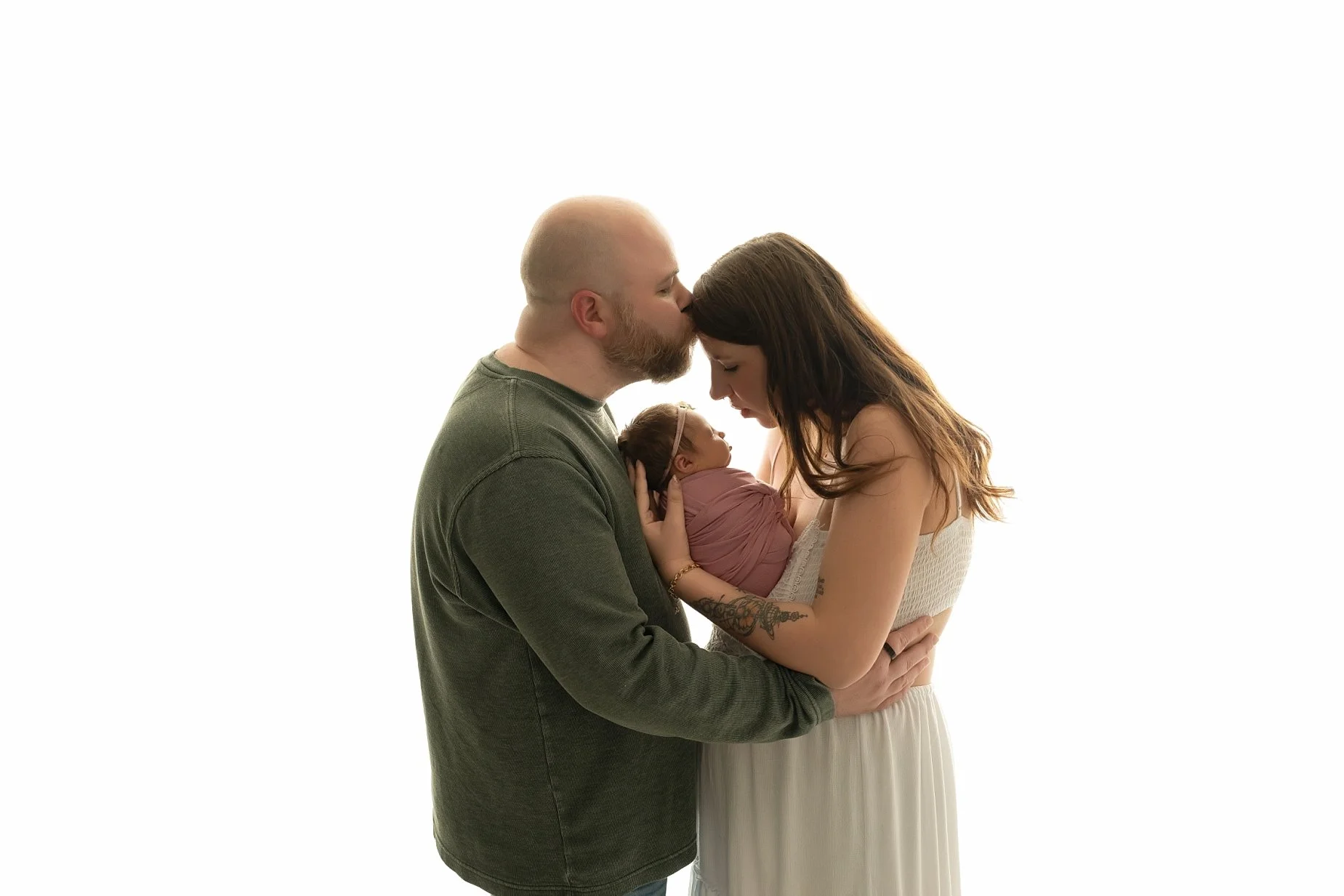 From the very beginning&hellip; 🤍

Wrapped in love, held close, and already everything they&rsquo;ll ever need. 

#NewbornPhotography #FamilyPhotography #GlenCarbonPhotographer #EdwardsvillePhotographer #NewbornSession