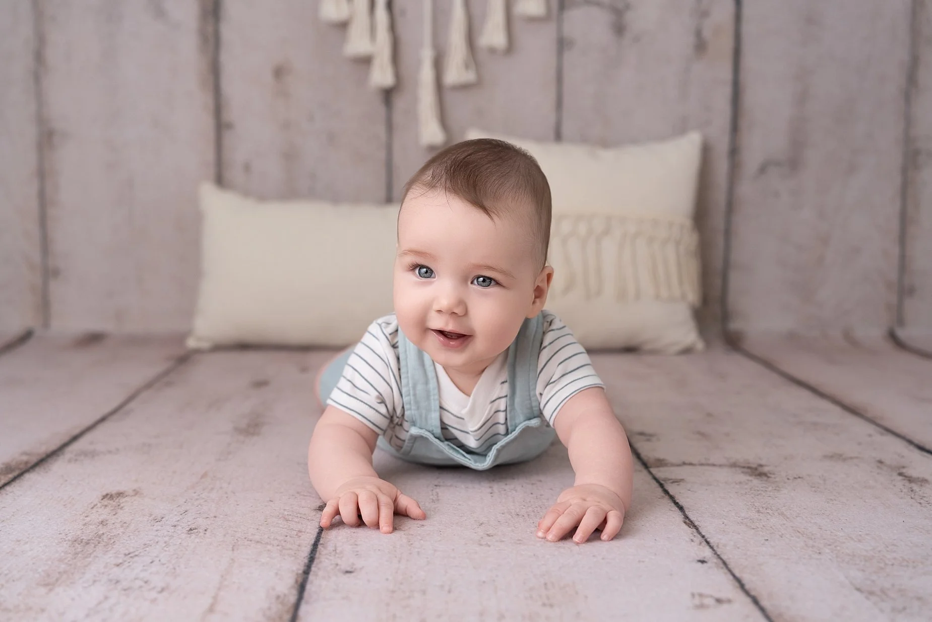 Six months of smiles, personality, and sweet little moments. 💙

These milestone sessions are some of my favorites to capture because babies change so much during their first year!

✨ Book a newborn session and receive a FREE Maternity Mini Session O