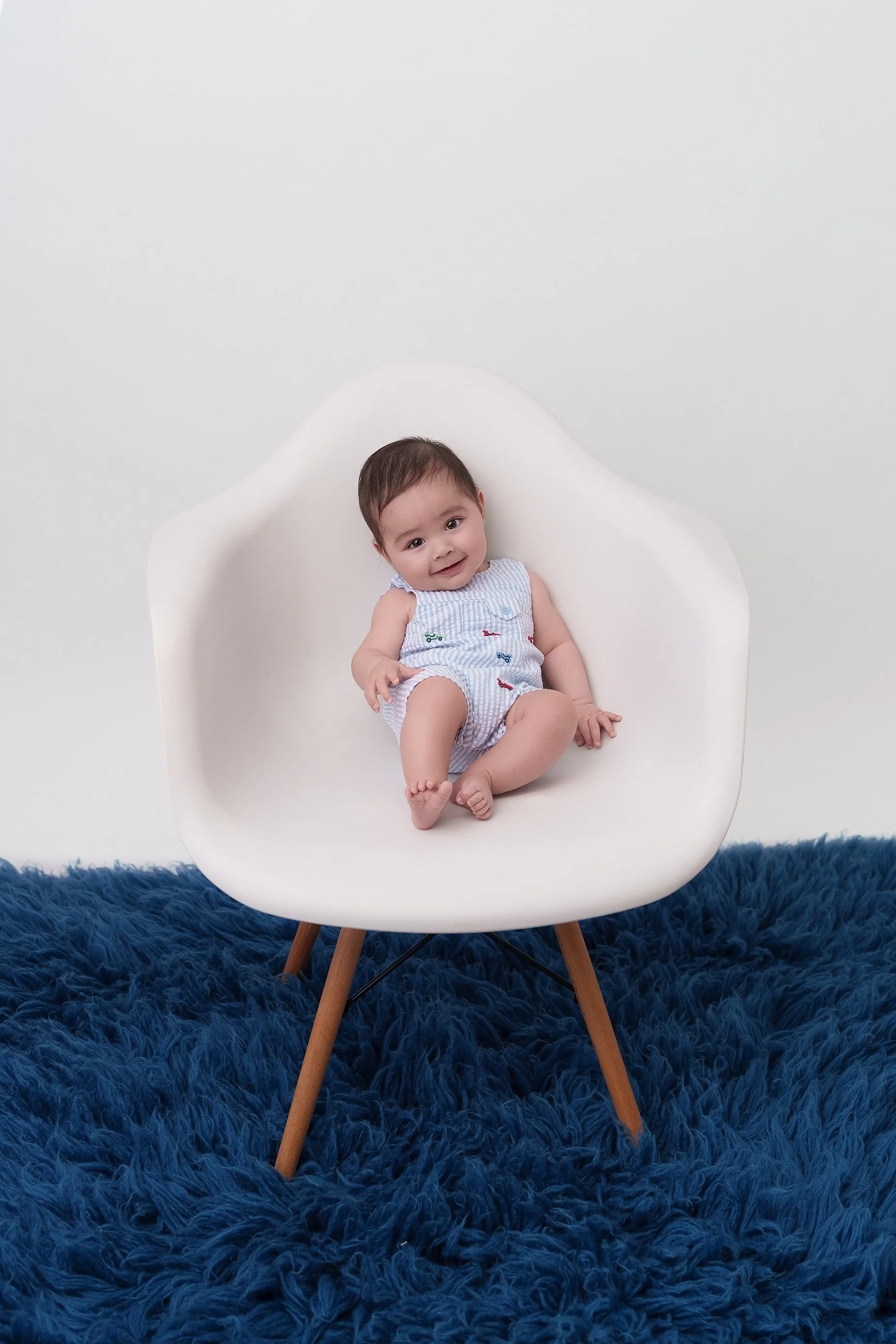 9-Month Milestone Session | Sweet Smiles and Big Milestones