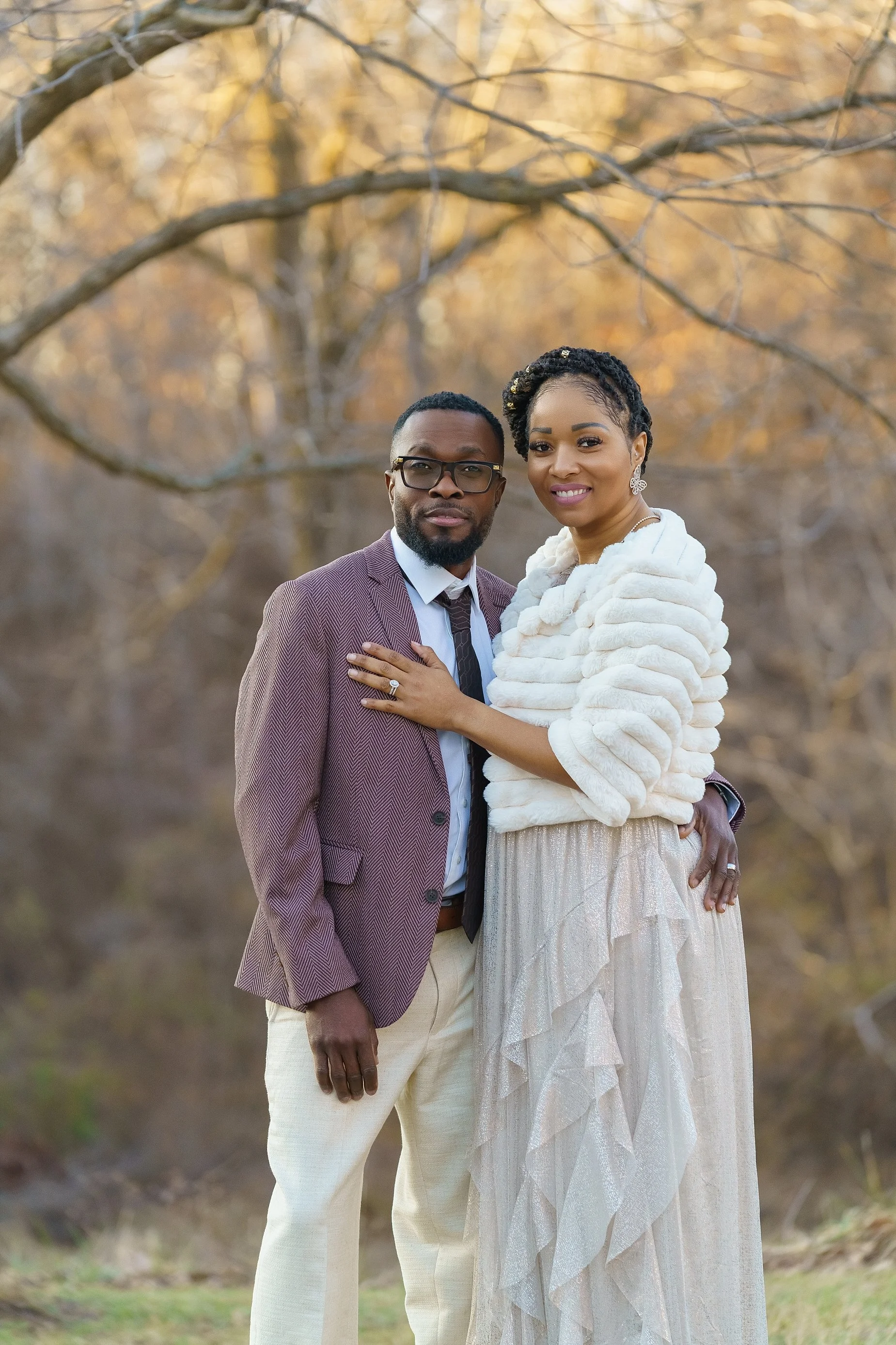 Elegant wedding couple portrait at sunset in Glen Carbon Illinois with soft golden light.