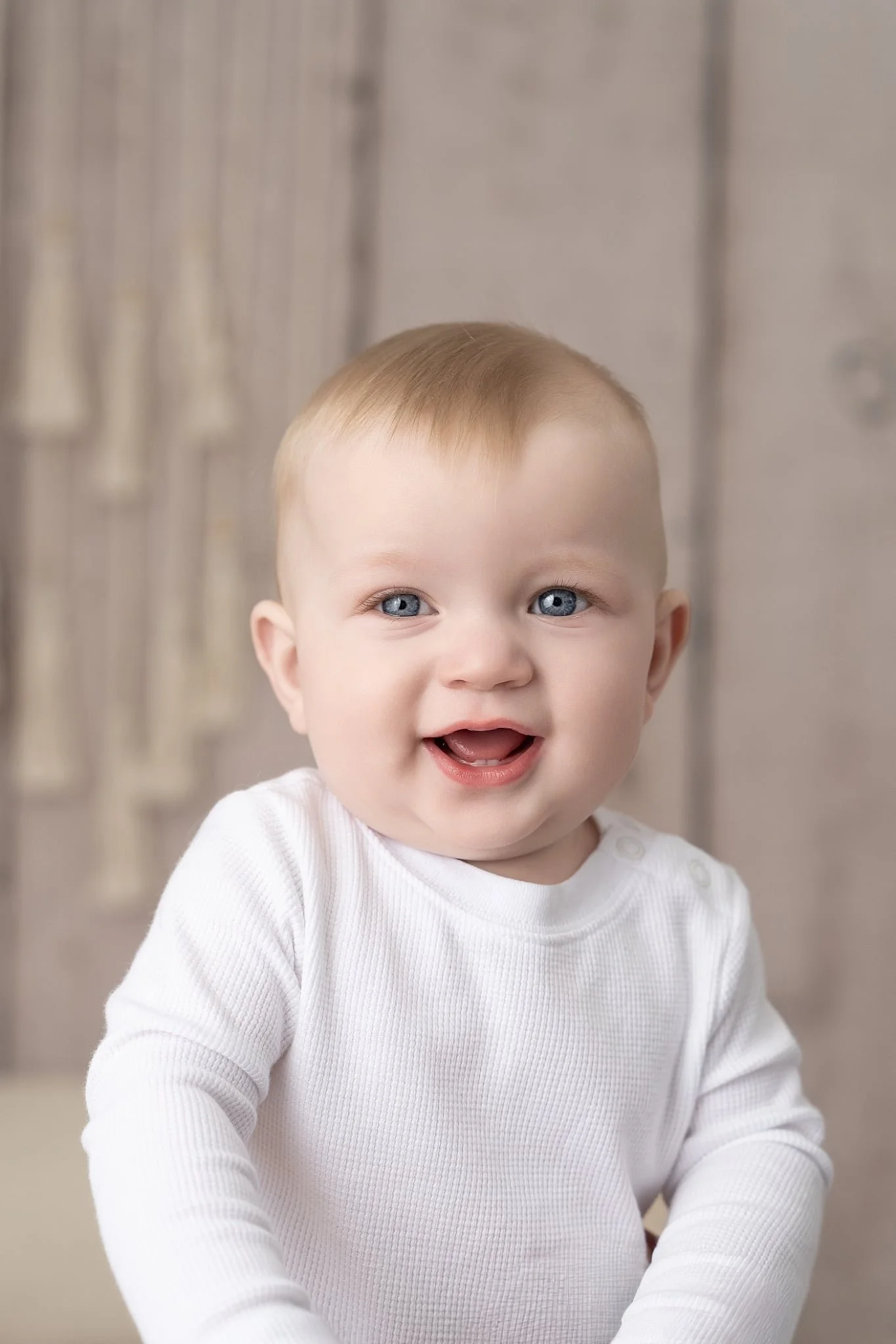 Close-up sitter baby portrait photographed in Glen Carbon, Illinois studio
