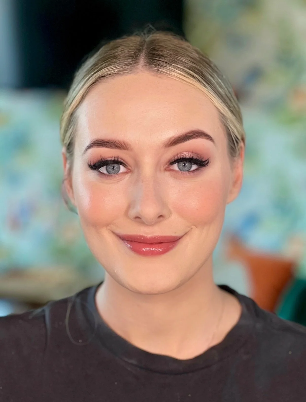 ✨Janay booked me through @glamsquad and came in wanting a soft pink eyeshadow moment &mdash; and of course we paired it with cat eye sharp enough to kill a man 😉💗✨
Book me by DM&rsquo;ing me or through my GlossGenius link in my bio!
.
.
.
.
.
.
.
.