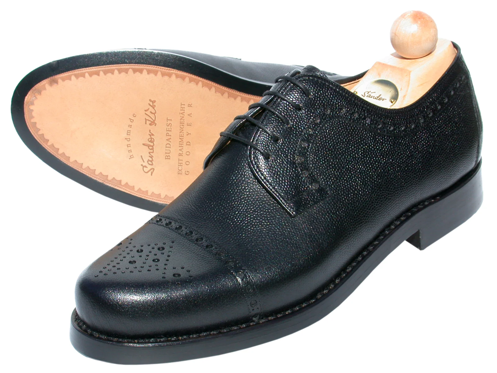 Semi-Brogue Scotch Grain schwarz