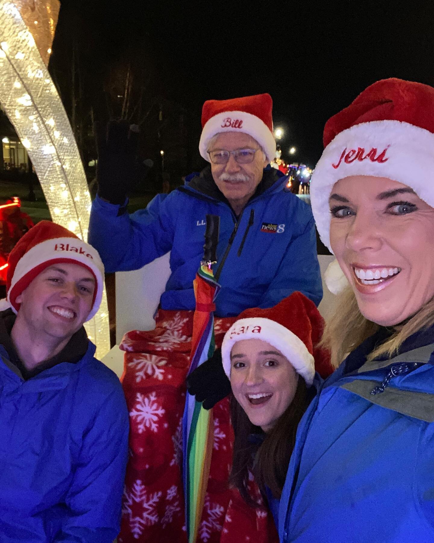 Mild and a little soggy, but such a festive evening at the Holland Parade of Lights! @saraflynnwx @wxblakeharms @terrideboer @kirkwoodwx8 @woodtv #wmiwx #news8 #earlyclub