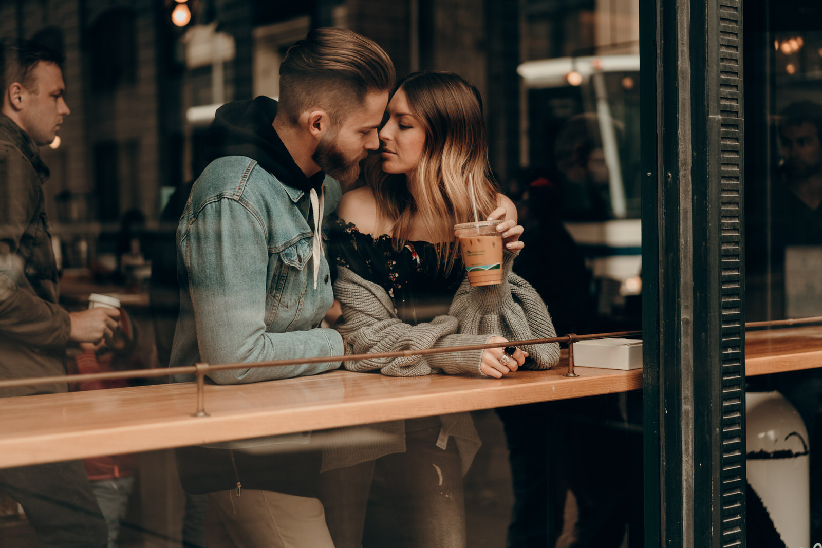 NYC-engagement photographer-dumbo-brooklynn-16.jpg