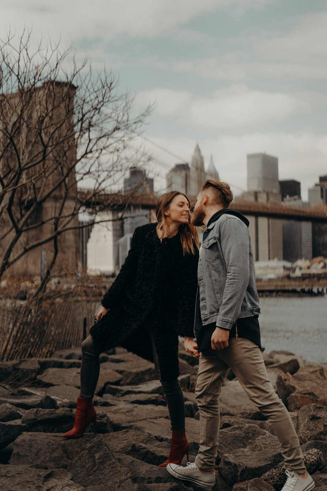 NYC-engagement photographer-dumbo-brooklynn-102.jpg