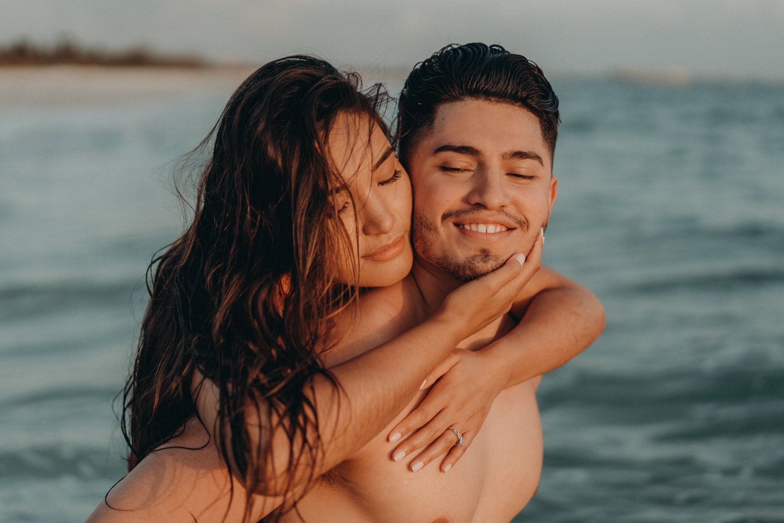 Lovers Key State Park-Naples photographer-Beach Couples Photoshoot-Alexia-180-180.jpg
