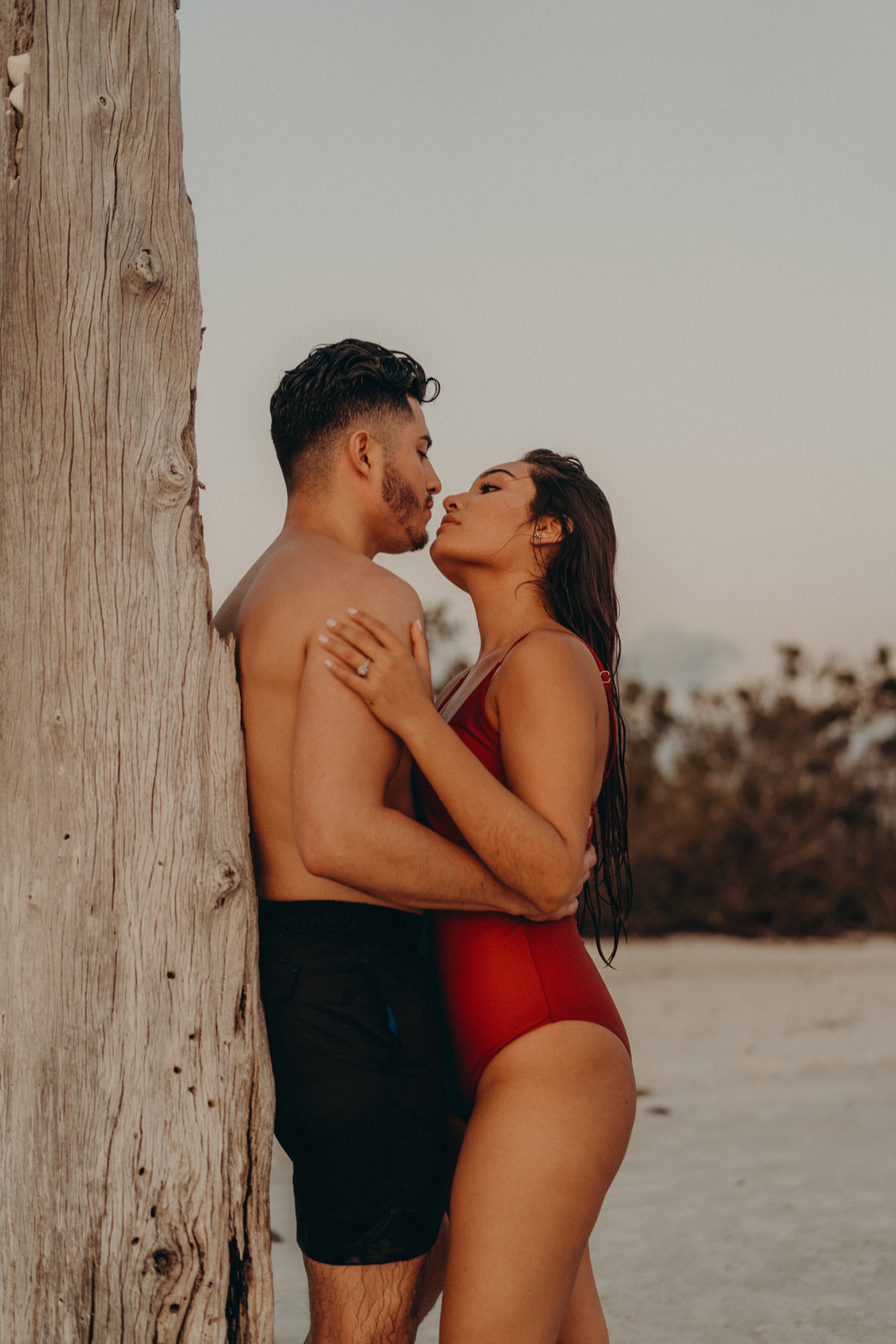 Lovers Key State Park-Naples photographer-Beach Couples Photoshoot-Alexia-249-249.jpg