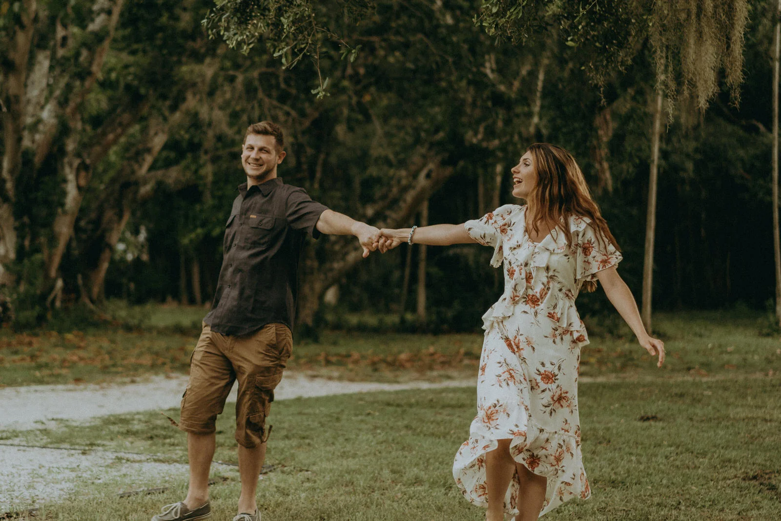 Florida Wedding Photographer-Michelle Gonzalez Photography-Koreshan State Historic Site-Rhiannon and Chris-136.jpg