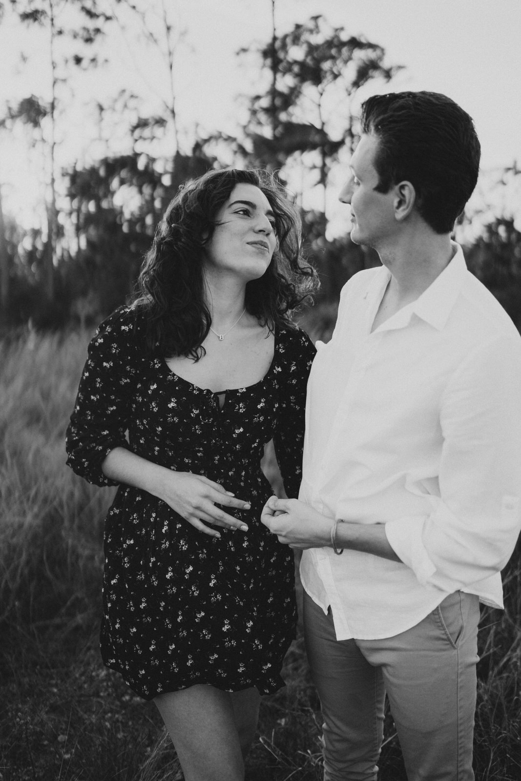 Couple Photos on a Field- Fort Myers Florida- Michelle Gonzalez Photography- Bruna and Brendan-50.JPG
