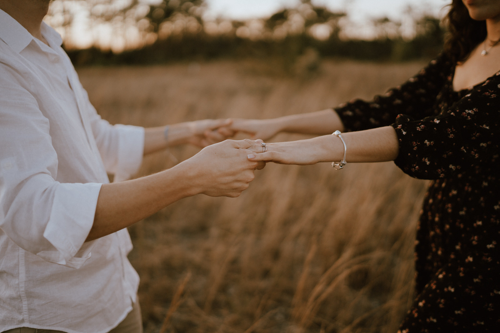 Couple Photos on a Field- Fort Myers Florida- Michelle Gonzalez Photography- Bruna and Brendan-137.JPG