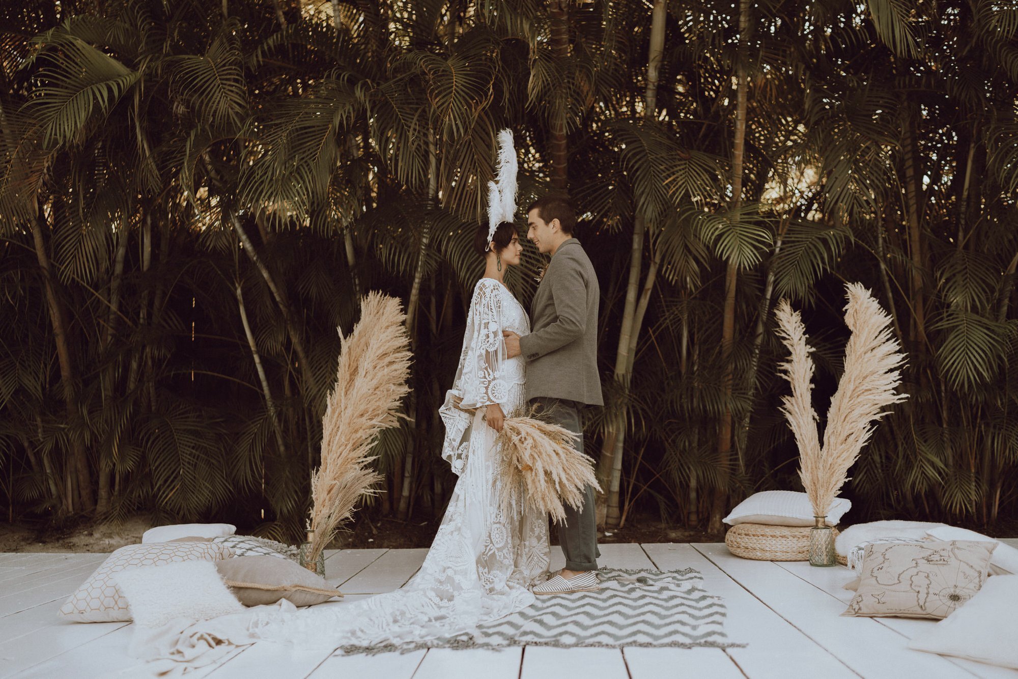 Modern Romantic Miami Florida Elopement