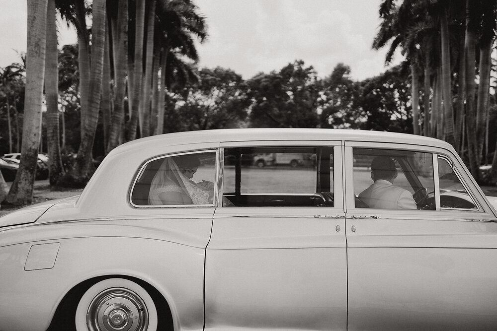 Coral Gables Country Club Wedding - Michelle Gonzalez Photography - Andrea and Andres-239.jpg