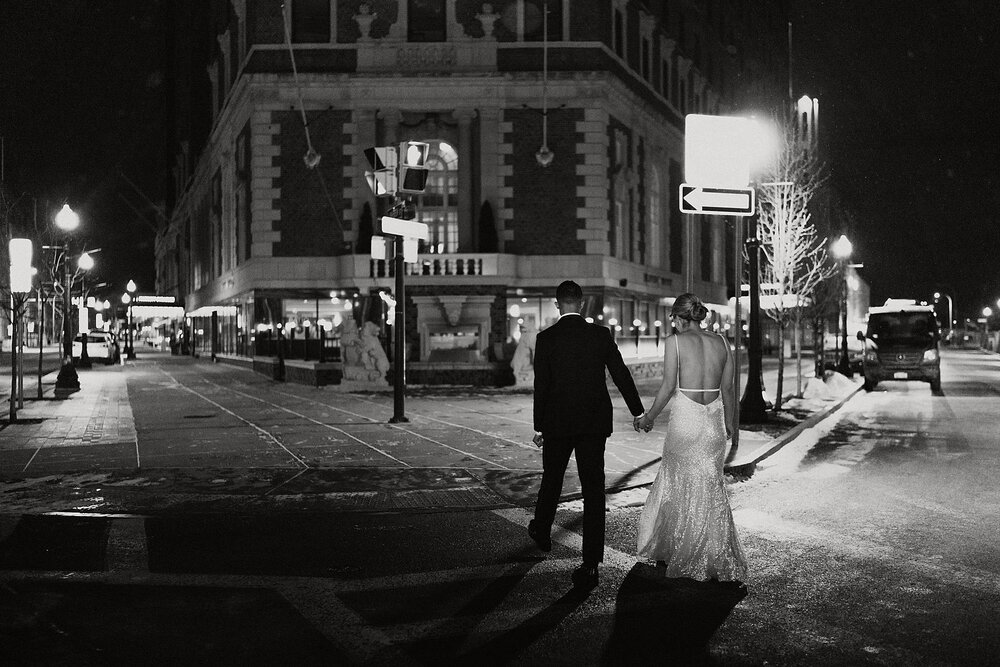 Marriott Syracuse Downtown Wedding- Upstate New York Wedding- Michelle Gonzalez Photography - Michele and Troy--1327.jpg