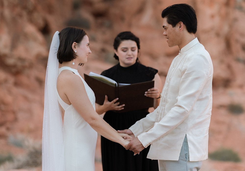 Valley of Fire Las Vegas Elopement - Michelle Gonzalez Photography - Marissa and Jordan-820.jpg