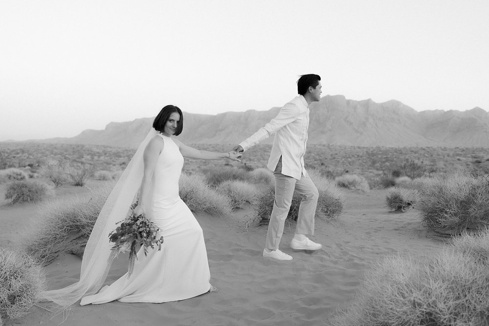 Valley of Fire State Park Elopement, Getting married in Valley of Fire State Park