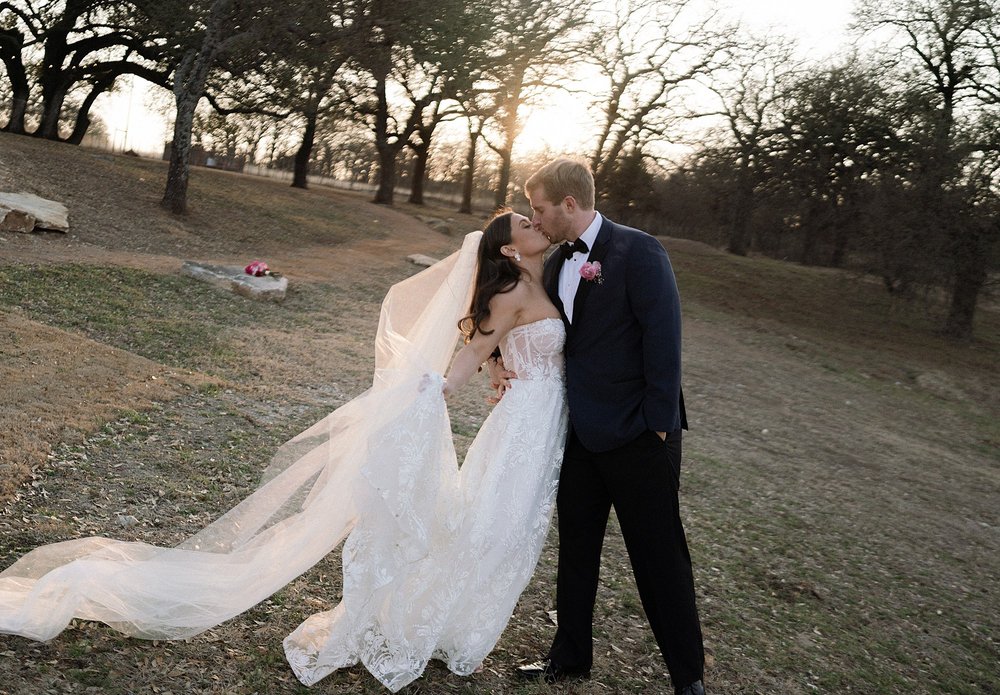 romantic Dallas Texas wedding