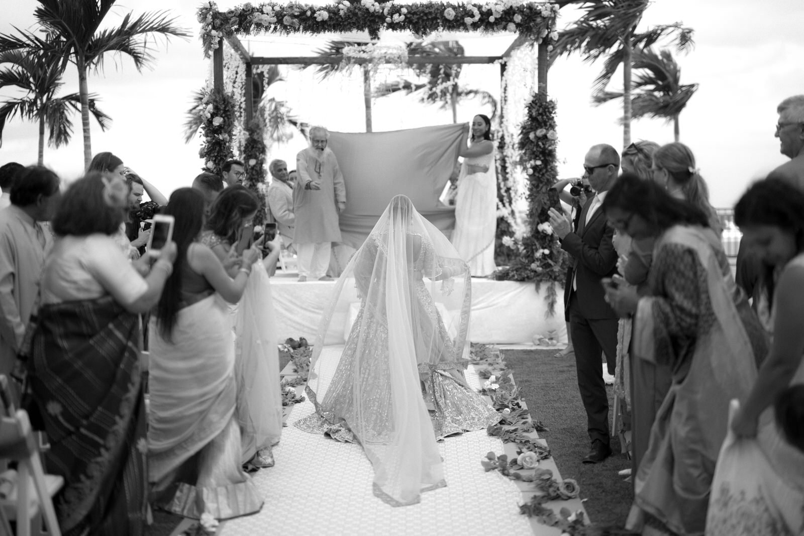 Luxury Indian Wedding in Miami Florida - Indian wedding photographer miami florida - michelle gonzalez photography - loews hotel in coral gables wedding-65.jpg