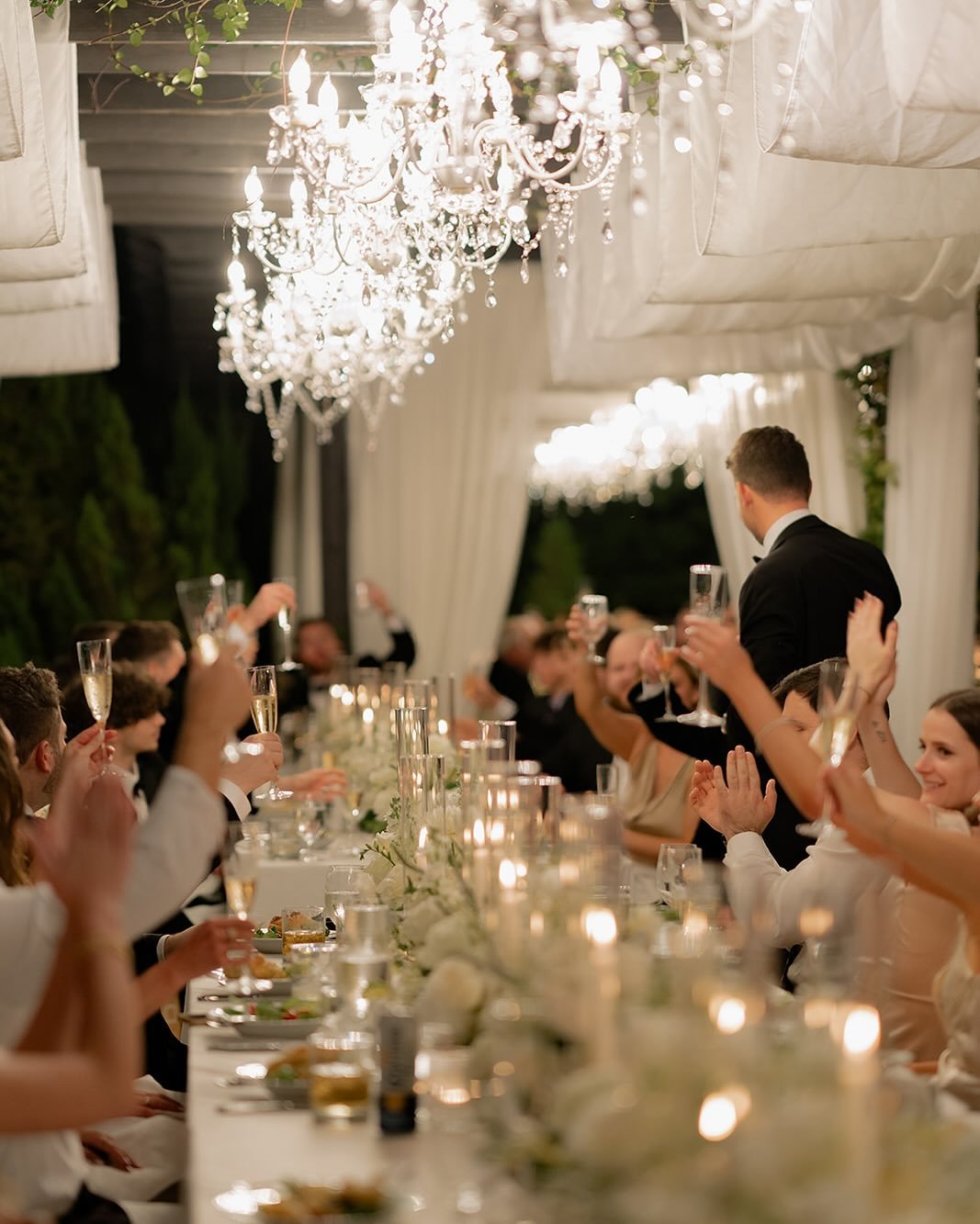 cheers to the newly weds 🥂 
.
.
.
.
.Planner: @signatureeventsaz
Photographer: @Michellegonzalezphoto
Venue: @lacasatoscana
Florist: @floral_symphonyfl
Catering: @naplesweddingcatering 
Linens: @bbjlatavola
Chairs: @trinityspecialeventrentals
Makeup