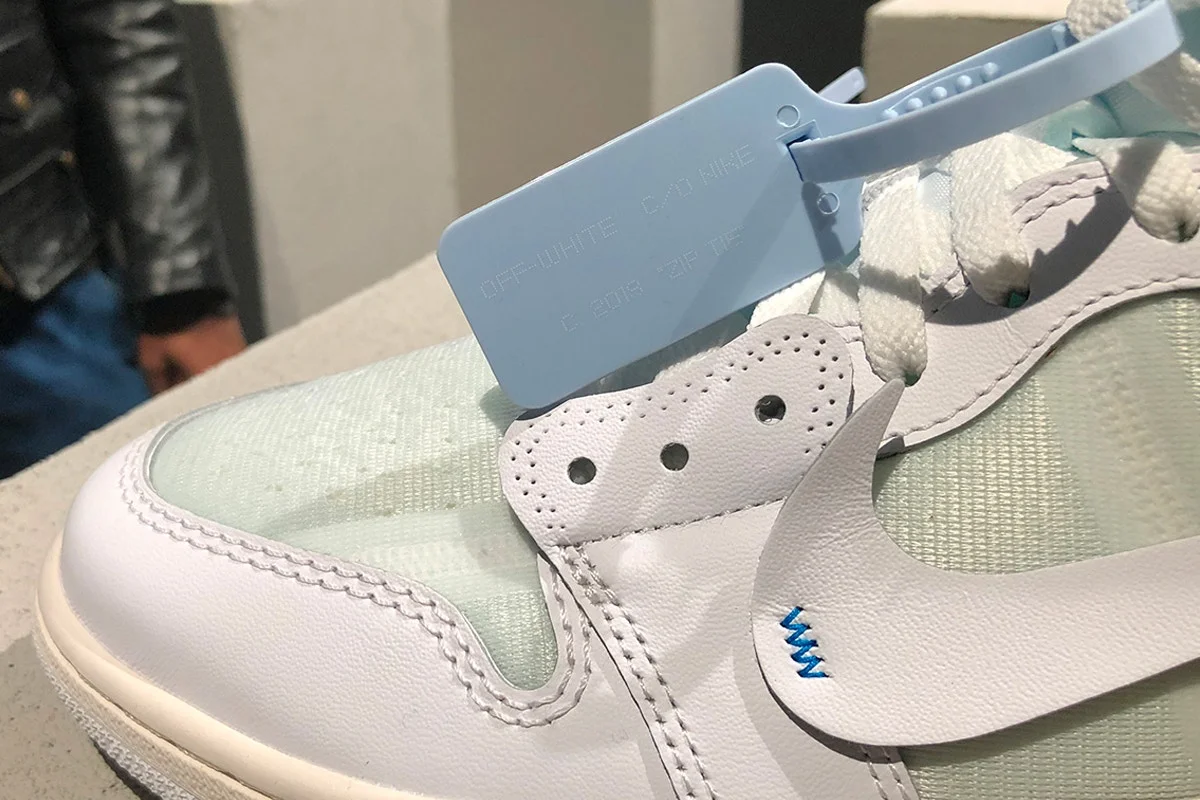 virgil-abloh-air-jordan-1-white-colorway-closer-look-002.jpg