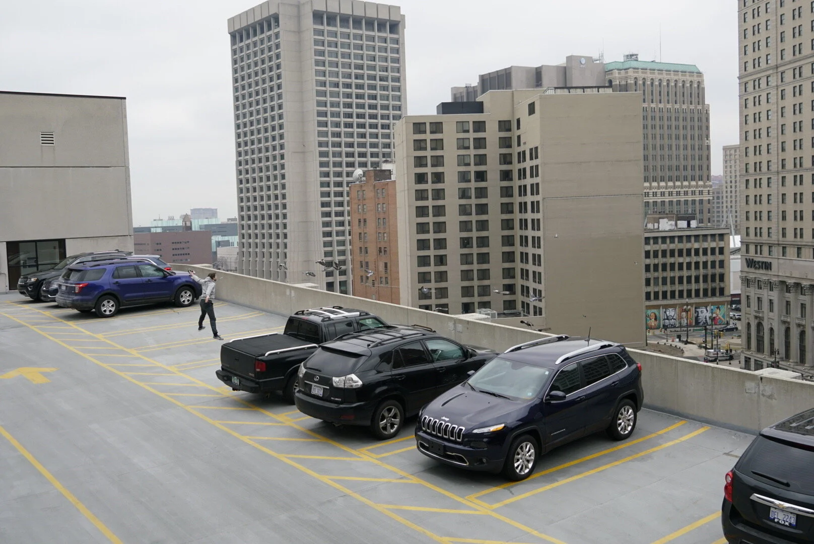 hrmllr_detroit_gallery_03.JPG