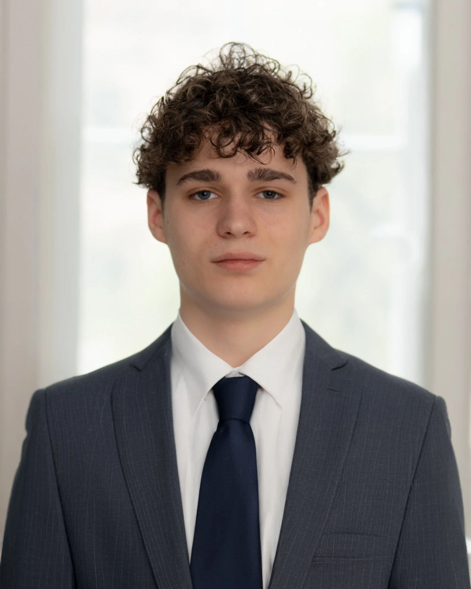 J4N08536-suit.jpg