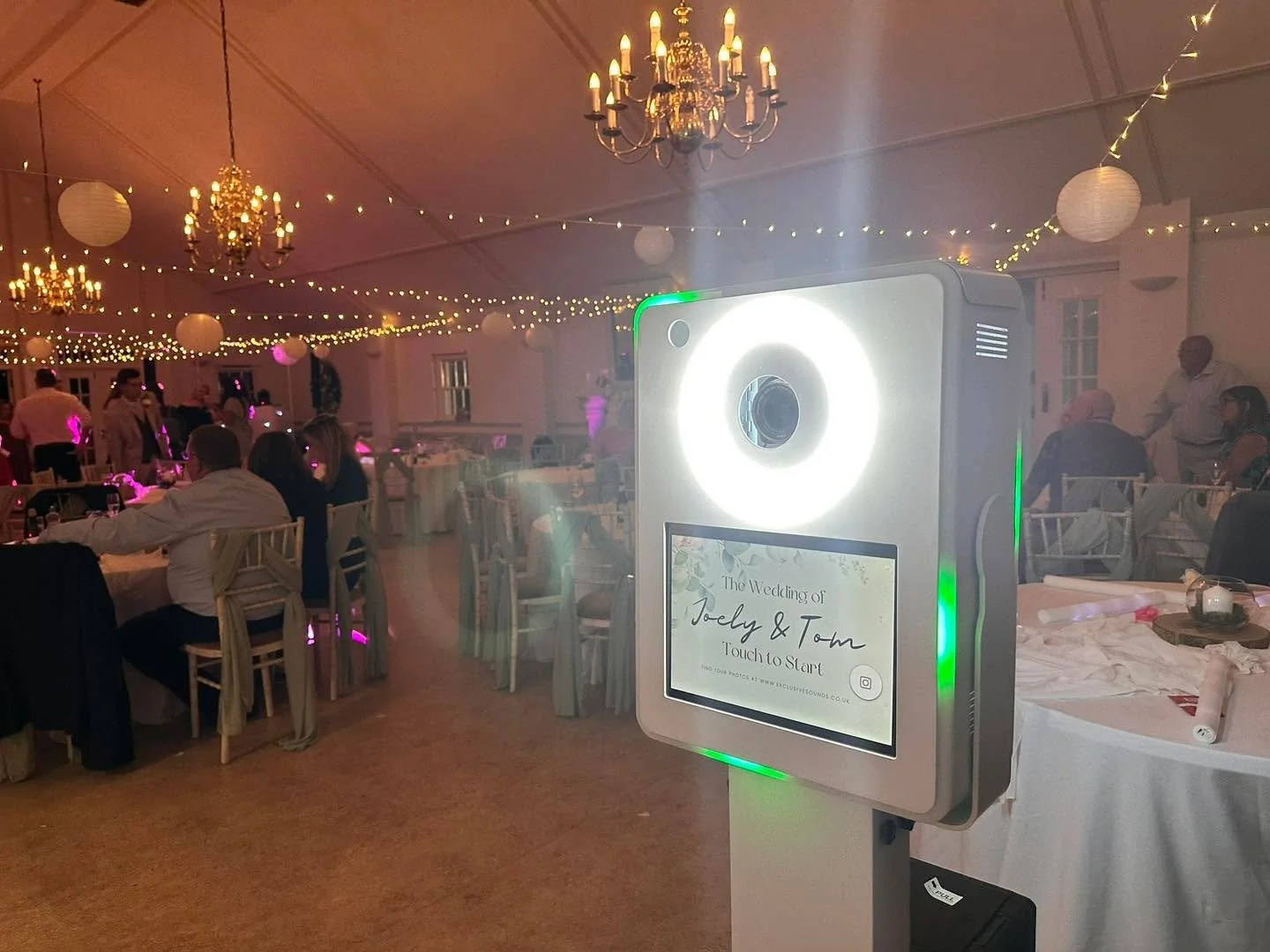 📸 Who said photo booths don&rsquo;t need to match your event?

At Exclusive Sounds, every booth comes with custom screens designed just for you &ndash; included as standard. Whether it&rsquo;s your wedding monogram, colours that tie in with your the