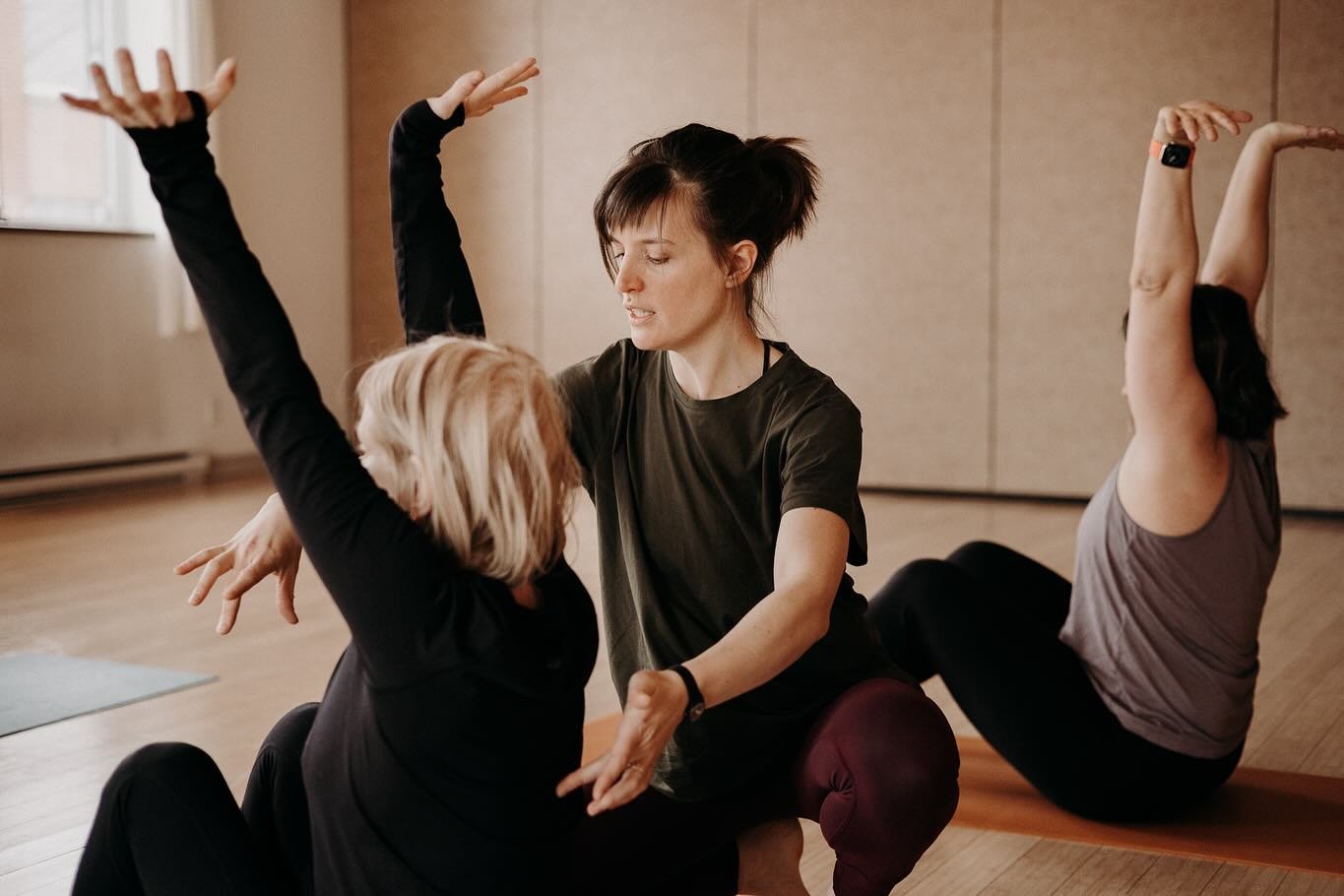 🥳My ELDOA workshop @essenz_pilates sold out in record time!

I was secretly hoping there&rsquo;d be a couple anglophones participating, but it appears I&rsquo;ll have to do some translating and practice my Dutch 😅

In the picture I&rsquo;m giving c