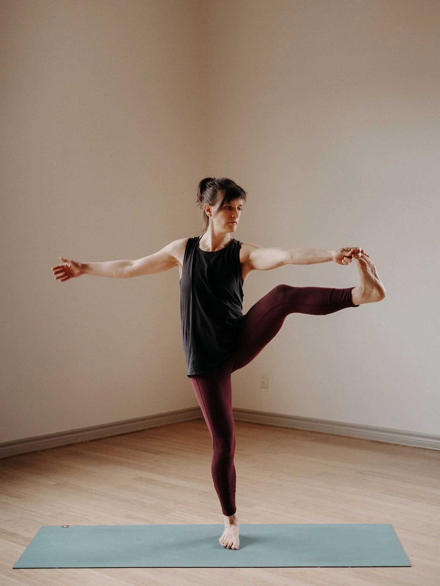 I&rsquo;m teaching online again!

Join my yoga &amp; ELDOA class from the comfort of your own home but with live feedback. 

My yoga class invites you to explore how your body is unique in how it moves and feels. With the addition of ELDOA postures w