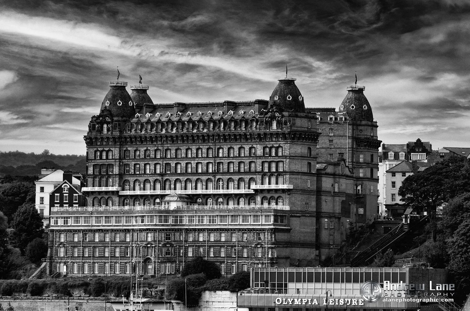 P9060081-Edit bw copy.jpg
