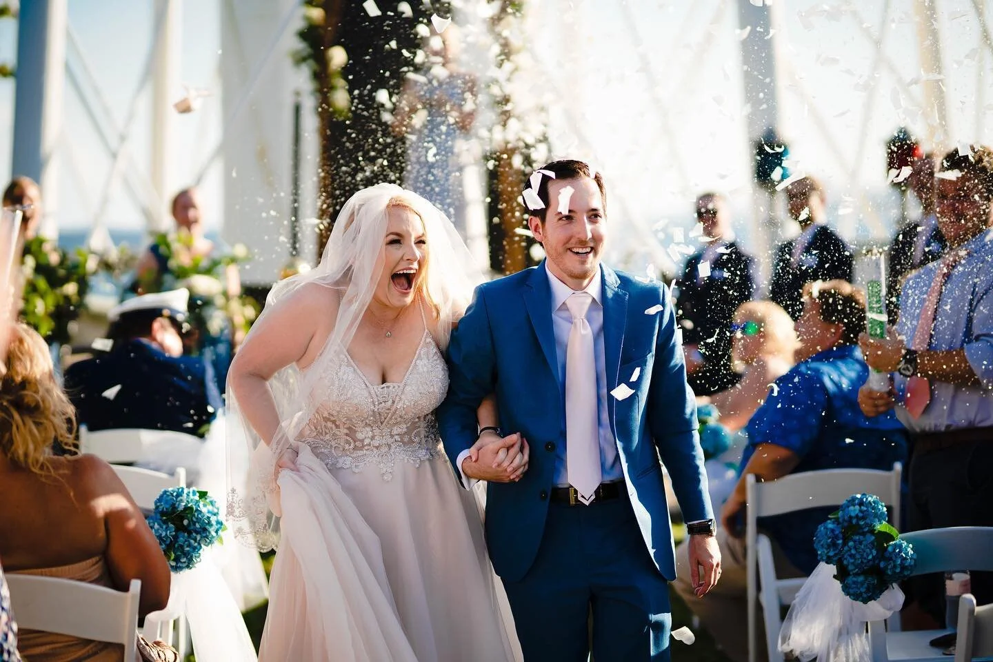 ✨ Cheers ✨
.
.
The parties may be postponed but love isn&rsquo;t - grab a few special people, a pretty place &amp; say I DO!💍
.
.
.
Second shooting for @coastalsunandsurfphotography 
.
.
.
#floridaweddingphotographer #elopementphotographer #intimate